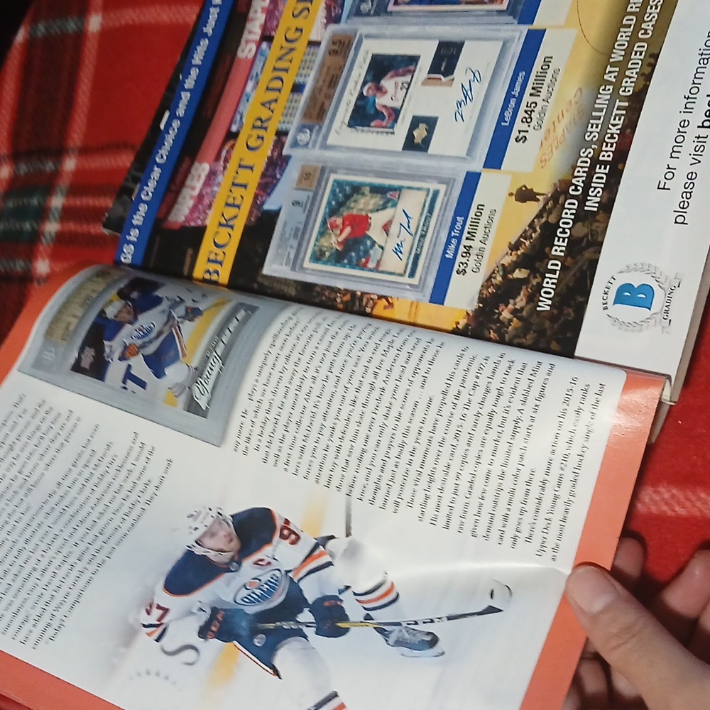 Beckett Hockey Magazine Collection (4) - Picture 14 of 14